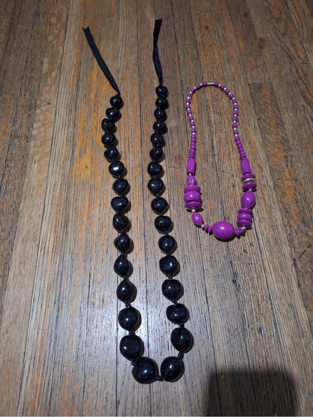2 beaded necklaces bundle